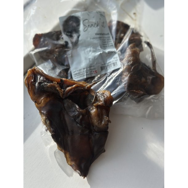 Snack't - Mrk Hestehud fra inderret