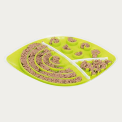 Lick'n'Snack plate, leaf - 28 &times; 21 cm 