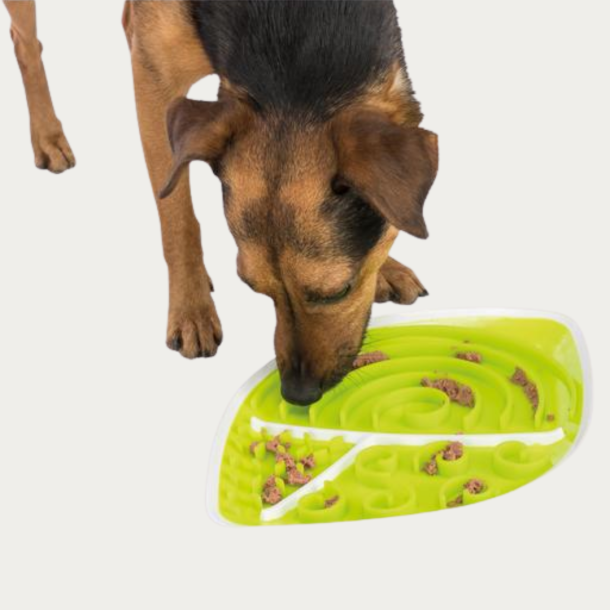 Lick'n'Snack plate, leaf - 28 &times; 21 cm 
