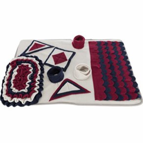 Dog Activity - stort snusetppe strategi spil