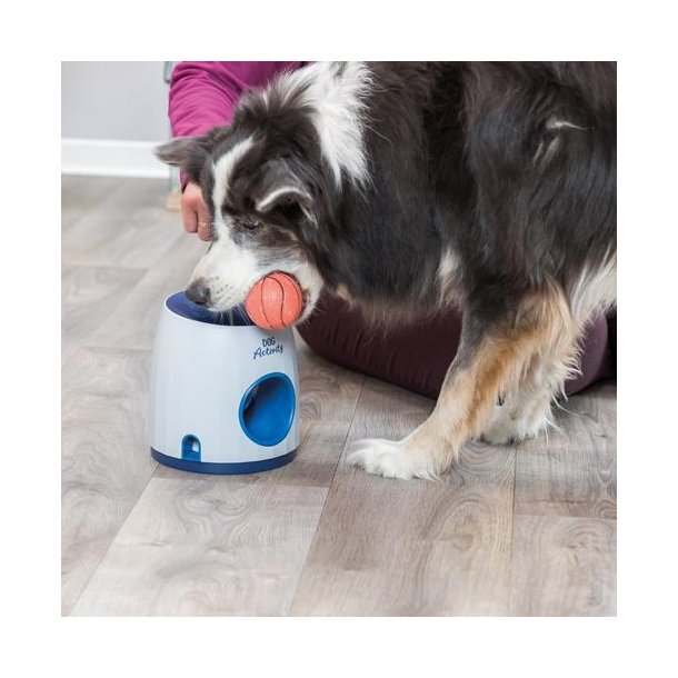 Dog Activity Ball &amp; Treat strategy game